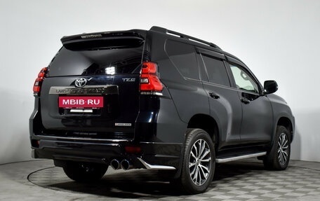 Toyota Land Cruiser Prado 150 рестайлинг 2, 2019 год, 4 850 000 рублей, 5 фотография