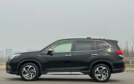 Subaru Forester, 2023 год, 3 400 000 рублей, 6 фотография