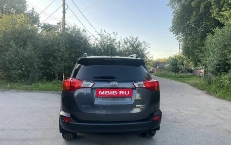 Toyota RAV4, 2013 год, 2 220 000 рублей, 3 фотография