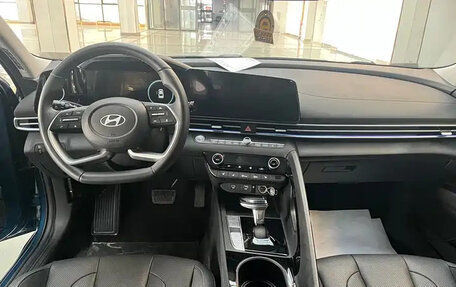 Hyundai Elantra, 2023 год, 1 480 000 рублей, 7 фотография