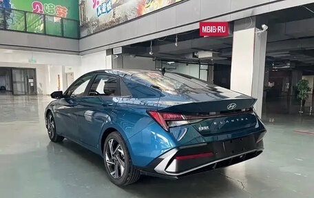 Hyundai Elantra, 2023 год, 1 480 000 рублей, 5 фотография