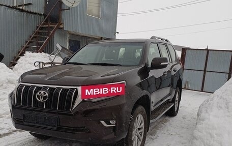 Toyota Land Cruiser Prado 150 рестайлинг 2, 2018 год, 3 600 000 рублей, 3 фотография