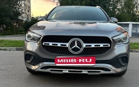 Mercedes-Benz GLA, 2021 год, 3 200 000 рублей, 14 фотография