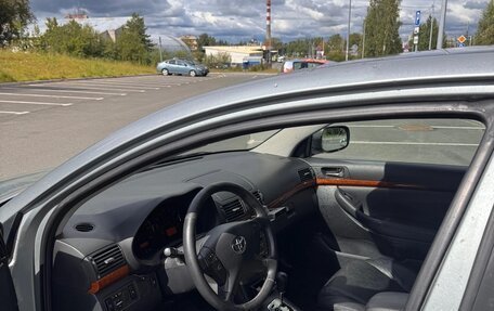 Toyota Avensis III рестайлинг, 2008 год, 650 000 рублей, 5 фотография