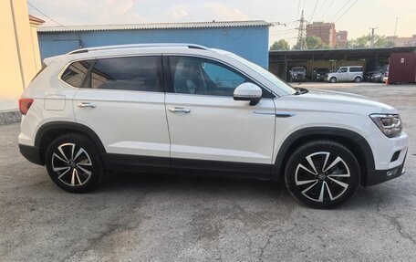Volkswagen Tharu, 2022 год, 1 749 000 рублей, 2 фотография