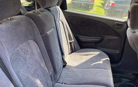 Toyota Avensis III рестайлинг, 2000 год, 150 000 рублей, 9 фотография