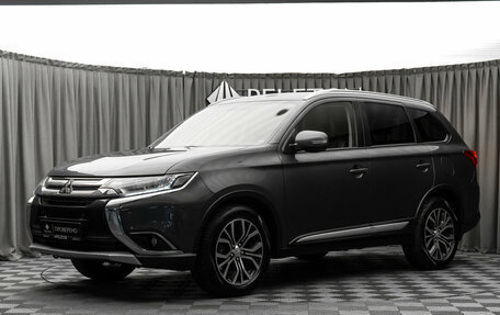 Mitsubishi Outlander III рестайлинг 3, 2016 год, 2 270 000 рублей, 1 фотография