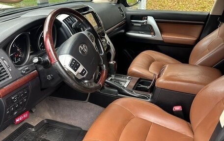 Toyota Land Cruiser 200, 2015 год, 4 300 000 рублей, 1 фотография