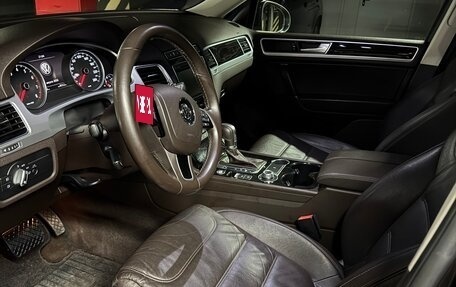 Volkswagen Touareg III, 2016 год, 2 900 000 рублей, 7 фотография