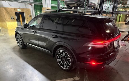 Lincoln Aviator II, 2019 год, 4 000 000 рублей, 2 фотография