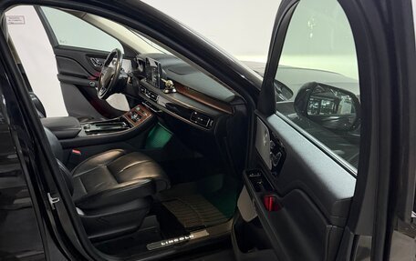 Lincoln Aviator II, 2019 год, 4 000 000 рублей, 5 фотография
