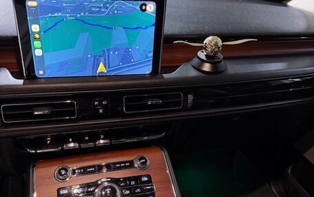 Lincoln Aviator II, 2019 год, 4 000 000 рублей, 18 фотография