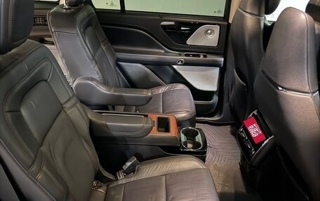 Lincoln Aviator II, 2019 год, 4 000 000 рублей, 9 фотография