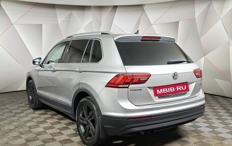 Volkswagen Tiguan II, 2018 год, 2 377 000 рублей, 4 фотография
