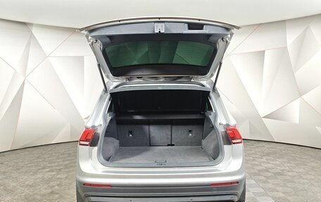 Volkswagen Tiguan II, 2018 год, 2 377 000 рублей, 11 фотография