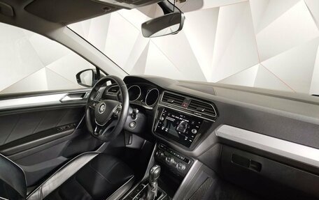 Volkswagen Tiguan II, 2018 год, 2 377 000 рублей, 12 фотография