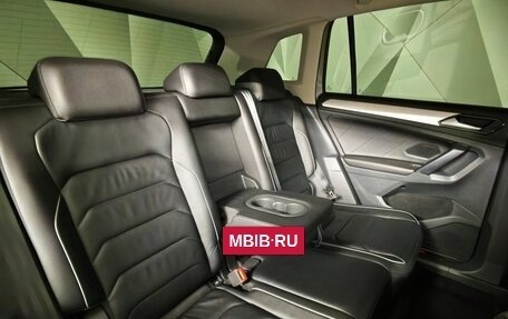 Volkswagen Tiguan II, 2018 год, 2 377 000 рублей, 16 фотография