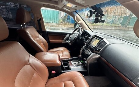 Toyota Land Cruiser 200, 2015 год, 4 300 000 рублей, 5 фотография