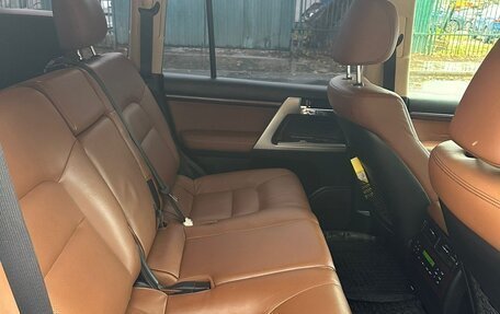 Toyota Land Cruiser 200, 2015 год, 4 300 000 рублей, 2 фотография
