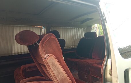 Toyota HiAce H100, 1992 год, 950 000 рублей, 21 фотография