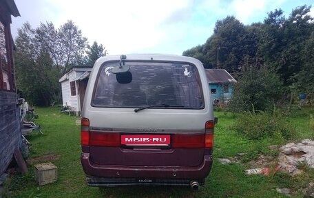 Toyota HiAce H100, 1992 год, 950 000 рублей, 12 фотография