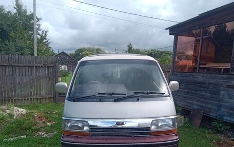 Toyota HiAce H100, 1992 год, 950 000 рублей, 11 фотография