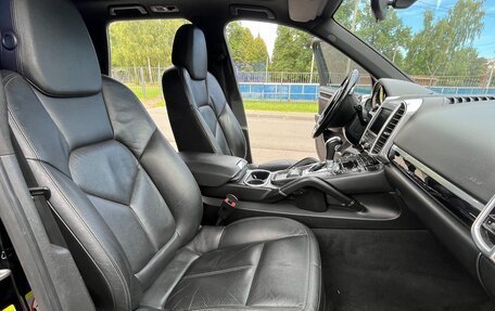 Porsche Cayenne III, 2012 год, 2 500 000 рублей, 10 фотография