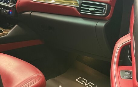 Maserati Levante I, 2021 год, 7 800 000 рублей, 8 фотография