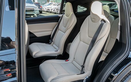 Tesla Model X I, 2024 год, 15 090 000 рублей, 14 фотография