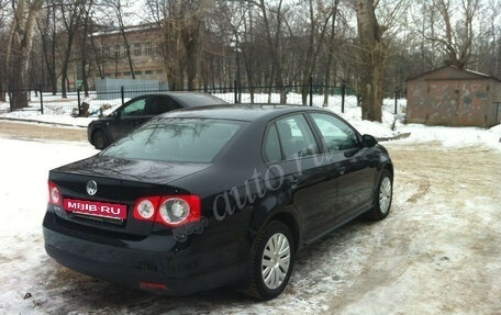 Volkswagen Jetta VI, 2010 год, 599 000 рублей, 2 фотография