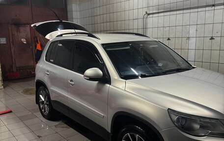 Volkswagen Tiguan I, 2011 год, 1 200 000 рублей, 2 фотография