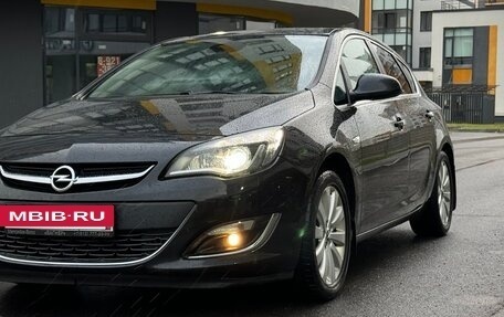 Opel Astra J, 2013 год, 900 000 рублей, 4 фотография