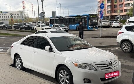 Toyota Camry, 2011 год, 1 300 000 рублей, 1 фотография