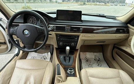 BMW 3 серия, 2011 год, 1 020 000 рублей, 21 фотография