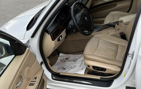 BMW 3 серия, 2011 год, 1 020 000 рублей, 17 фотография