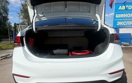 Hyundai Solaris II рестайлинг, 2019 год, 950 000 рублей, 3 фотография