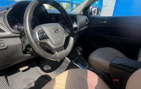 Hyundai Solaris II рестайлинг, 2019 год, 950 000 рублей, 15 фотография