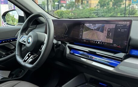 BMW 5 серия, 2025 год, 7 599 000 рублей, 19 фотография