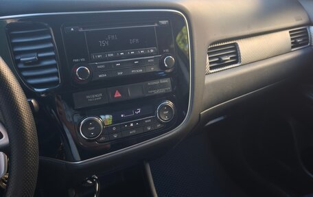 Mitsubishi Outlander III рестайлинг 3, 2012 год, 1 499 000 рублей, 24 фотография