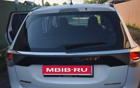 Mitsubishi Outlander III рестайлинг 3, 2012 год, 1 499 000 рублей, 17 фотография