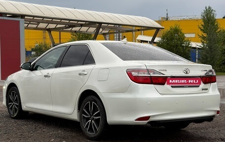 Toyota Camry, 2016 год, 1 900 000 рублей, 4 фотография