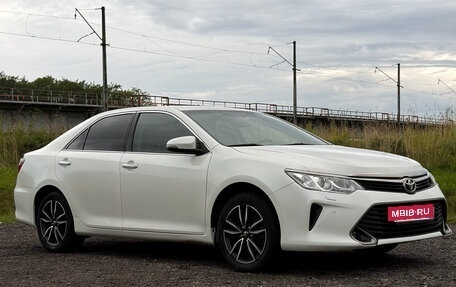Toyota Camry, 2016 год, 1 900 000 рублей, 3 фотография