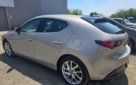 Mazda 3, 2023 год, 1 600 000 рублей, 5 фотография