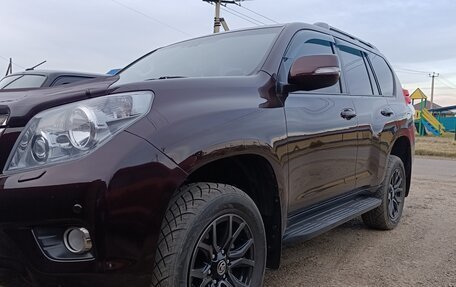 Toyota Land Cruiser Prado 150 рестайлинг 2, 2011 год, 2 500 000 рублей, 3 фотография