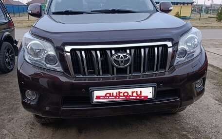 Toyota Land Cruiser Prado 150 рестайлинг 2, 2011 год, 2 500 000 рублей, 2 фотография
