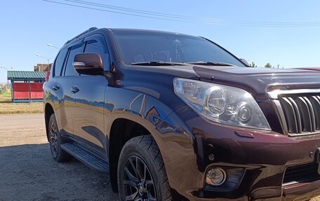 Toyota Land Cruiser Prado 150 рестайлинг 2, 2011 год, 2 500 000 рублей, 13 фотография