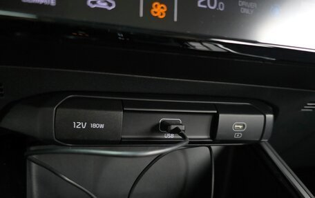 KIA Niro, 2022 год, 1 790 000 рублей, 12 фотография