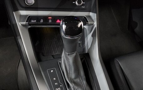 Audi Q3 Sportback, 2020 год, 3 000 000 рублей, 15 фотография