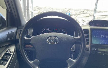 Toyota Land Cruiser Prado 120 рестайлинг, 2006 год, 2 130 000 рублей, 11 фотография