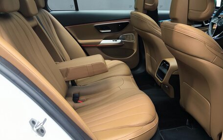 Mercedes-Benz E-Класс, 2024 год, 7 450 000 рублей, 12 фотография